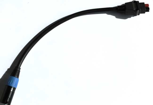 Akkustecker-Adapter auf Elektro-Golfrolley, 2-poliger PP/Anderson-Stecker gegen 3-poliger XLR/Neutrik-Stecker