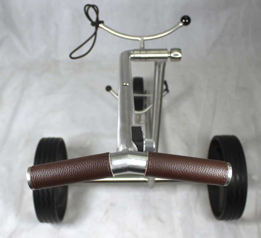 Kingfisher® K2, Golftrolley elektrisch und schnell-klappbar, Bedienung durch Drehrad, 42mm High-Tech-Antriebe "Made in Germany", Bergabfahrbremse